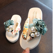 Load image into Gallery viewer, High Quality Girls Stylish Casual Footwear - Non Slip
