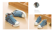 Load image into Gallery viewer, Boys Girls Sport Shoes Breathable Denim Sneakers Canvas Boots
