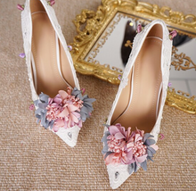 Load image into Gallery viewer, Limited Edition - Luxury Lace Shoe Set - Many colours &amp; Sizes (Shoe + Clutch) Wedding
