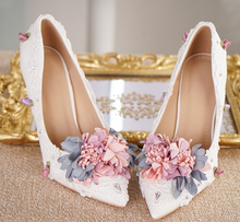 Load image into Gallery viewer, Limited Edition - Luxury Lace Shoe Set - Many colours &amp; Sizes (Shoe + Clutch) Wedding
