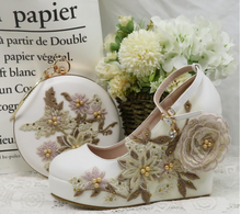 Load image into Gallery viewer, Limited Edition - Luxury Lace Shoe Set - Many Colours &amp; Sizes (Shoe + Clutch)
