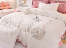 Load image into Gallery viewer, &quot;Arna Lisa Royal Collection&quot; - New Luxury White 100% Cotton Floral Embroidery Bedding Set

