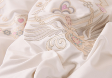 Load image into Gallery viewer, &quot;Arna Lisa Royal Collection&quot; - New Luxury White 100% Cotton Floral Embroidery Bedding Set
