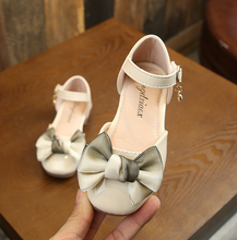 Load image into Gallery viewer, Arna&#39;s Shoe Collection - Beautiful Child Designer Patent Shoe (Wedding) Special Occassion
