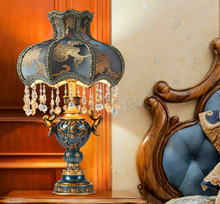 Load image into Gallery viewer, Arna Royal Collection - European Retro Vintage Table Lamp
