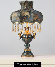 Load image into Gallery viewer, Arna Royal Collection - European Retro Vintage Table Lamp
