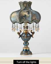 Load image into Gallery viewer, Arna Royal Collection - European Retro Vintage Table Lamp
