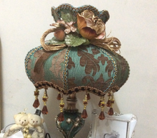 Load image into Gallery viewer, Arna Royal Collection - Europe Crystal Table Lamp Vintage Retro Palace Style
