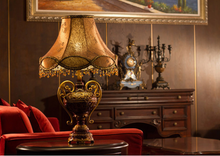 Load image into Gallery viewer, Arna Royal Collection - Vintage European Retro Table Lamp
