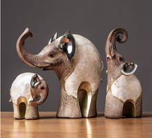 Load image into Gallery viewer, &quot;Arna Lisa&quot; Luxury Natures Finest Collection - Resin Elephants Sculptures
