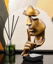 Load image into Gallery viewer, &quot;Arna Lisa&quot; Luxury Vintage Finest Collection - Marsha&#39;s Statues Resin
