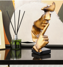 Load image into Gallery viewer, &quot;Arna Lisa&quot; Luxury Vintage Finest Collection - Marsha&#39;s Statues Resin
