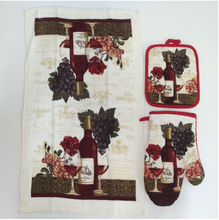 Load image into Gallery viewer, Matching 3 Piece Oven Mitt, Tea Towel and Placemat Set - Many Styles
